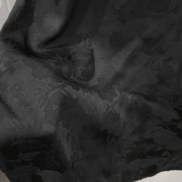 Black Asian Mulberry Silk Spandex V-Neck Short Sleeve Shift Dress, Small Medium - Picture 7 of 13